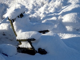 deck chair im schnee